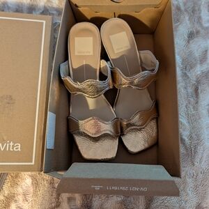 Dolce Vita Metallic Rose Gold Wavy Double-Strap Slide Mules